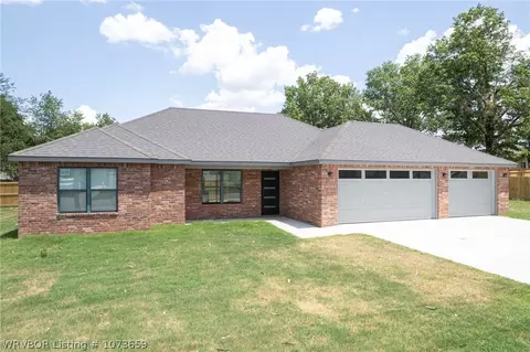 1020 N 48th St, Fort Smith, AR 72904