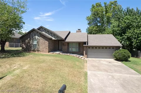 101 Alpha Cir, Roland, OK 74954