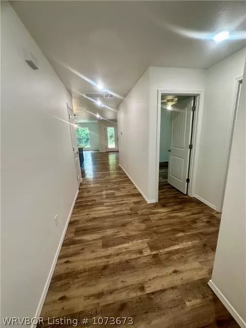Entry Way - 97 S Oak St, Hackett, AR 72937 photo 1 of 1