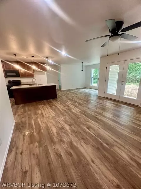 Living - 97 S Oak St, Hackett, AR 72937 photo 1 of 1