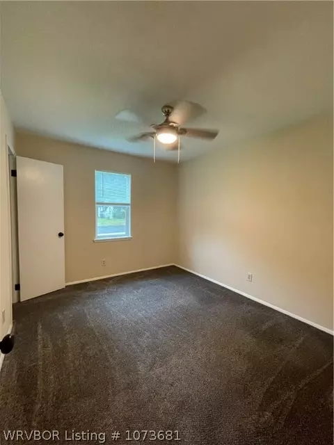 Bedroom - 909 Pattie Ln, Barling, AR 72923 photo 1 of 4