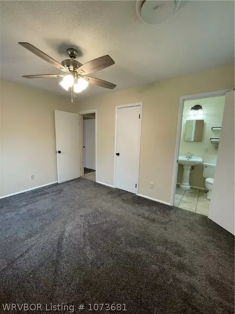 Bedroom - 909 Pattie Ln, Barling, AR 72923 photo 2 of 4