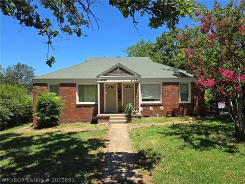 21012103 S V St, Fort Smith, AR 72901