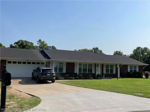 7117 S Cir, Fort Smith, AR 72903