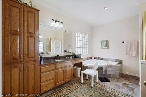 Bath - 10905 Cork Ct, Fort Smith, AR 72908 photo 2 of 6