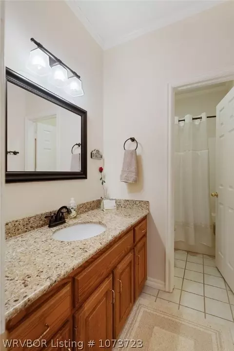 Bath - 10905 Cork Ct, Fort Smith, AR 72908 photo 5 of 6