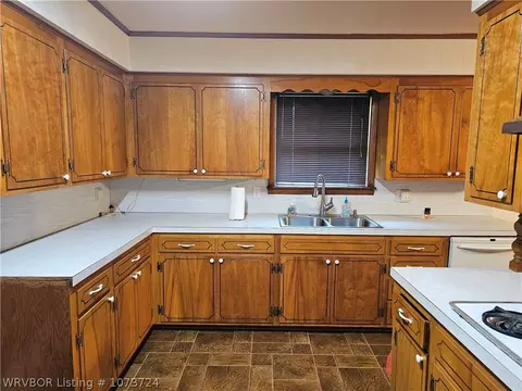 801 Main St, Paris, AR 72855 photo 2