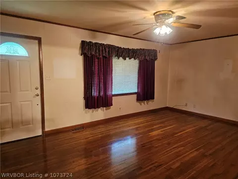 801 Main St, Paris, AR 72855 photo 8