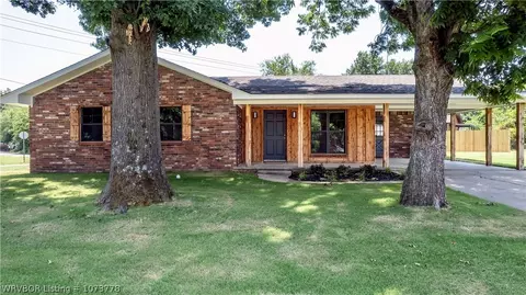 400 Creek Ave, Sallisaw, OK 74955