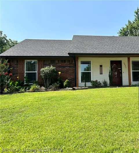 2405 Pine Ln, Barling, AR 72923