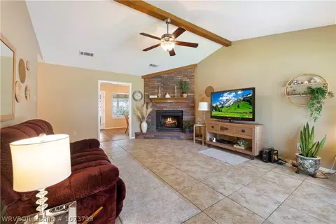 Living - 2405 Pine Ln, Barling, AR 72923 photo 1 of 2