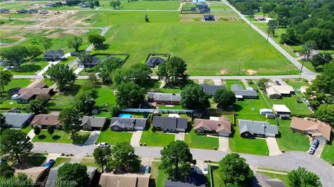 View/Area - 2405 Pine Ln, Barling, AR 72923 photo 4 of 5