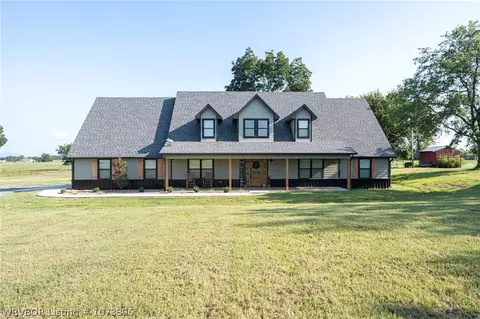 23693 Highline Rd, Spiro, OK 74959
