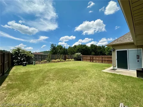 Exterior - 2904 Brighton Ct, Fort Smith, AR 72903 photo 8 of 9