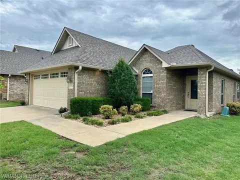 Exterior - 2904 Brighton Ct, Fort Smith, AR 72903 photo 2 of 9