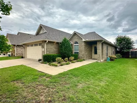 2904 Brighton Ct, Fort Smith, AR 72903