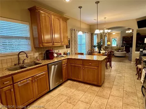 Kitchen - 2904 Brighton Ct, Fort Smith, AR 72903 photo 2 of 3