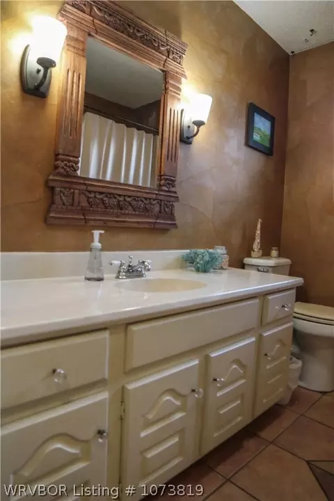 Bath - 3001 100th St, Fort Smith, AR 72903 photo 5 of 6