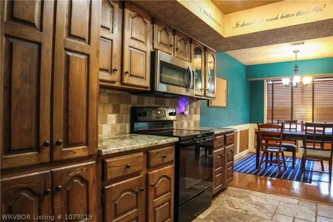 Kitchen - 3001 100th St, Fort Smith, AR 72903 photo 1 of 2