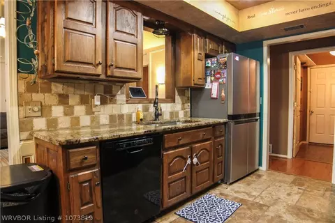 Kitchen - 3001 100th St, Fort Smith, AR 72903 photo 2 of 2