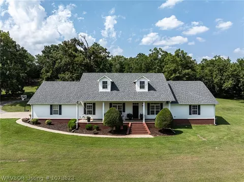 2112 Bear Hollow Rd, Fort Smith, AR 72916