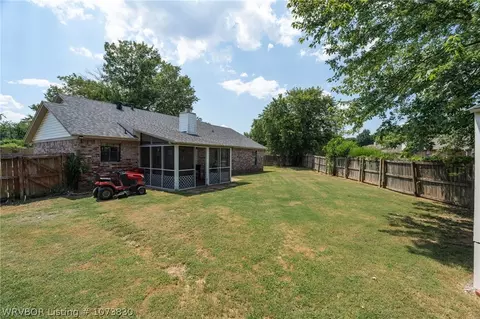 606 I Cir, Barling, AR 72923 photo 31