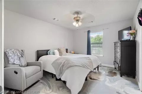 606 I Cir, Barling, AR 72923 photo 18