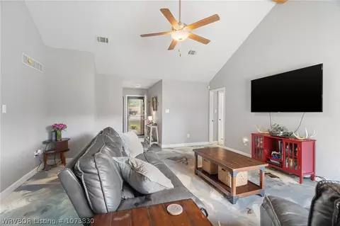 606 I Cir, Barling, AR 72923 photo 6