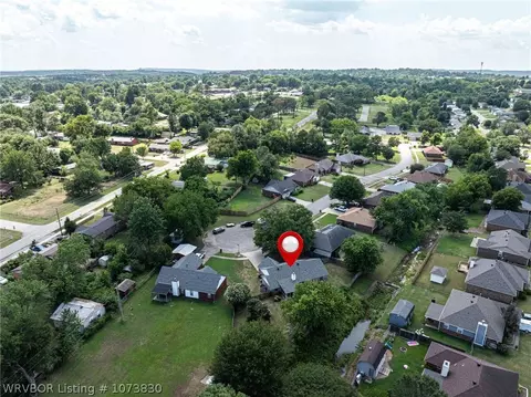 606 I Cir, Barling, AR 72923 photo 38