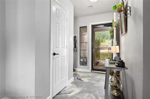 606 I Cir, Barling, AR 72923 photo 3