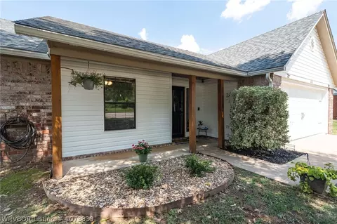 606 I Cir, Barling, AR 72923 photo 2