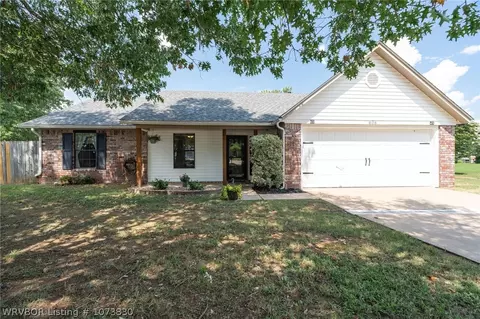 606 I Cir, Barling, AR 72923
