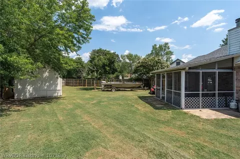 606 I Cir, Barling, AR 72923 photo 27