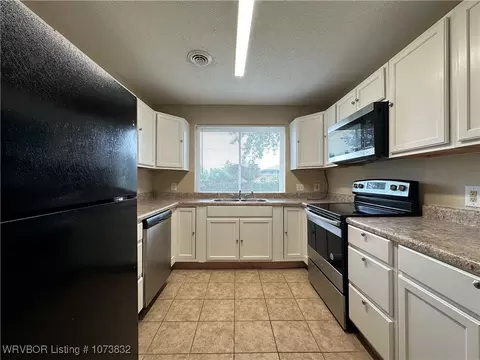 2813 Kendall Ave, Fort Smith, AR 72908 photo 4