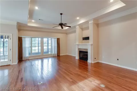 Living - 8823 Lakeside, Fort Smith, AR 72903 photo 3 of 4