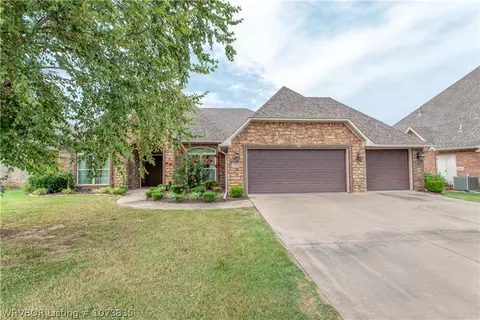 Exterior - 8823 Lakeside, Fort Smith, AR 72903 photo 2 of 6