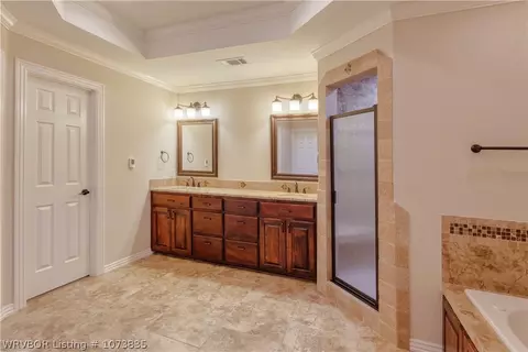 Bath - 8823 Lakeside, Fort Smith, AR 72903 photo 3 of 5