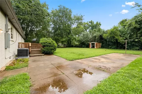 Exterior - 3700 Boston St, Fort Smith, AR 72903 photo 8 of 9