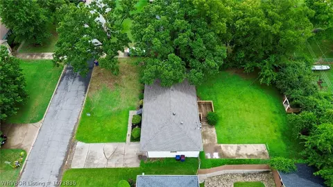 View/Area - 3700 Boston St, Fort Smith, AR 72903 photo 2 of 7