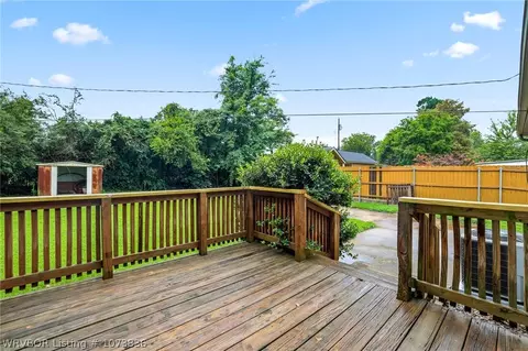 Exterior - 3700 Boston St, Fort Smith, AR 72903 photo 4 of 9