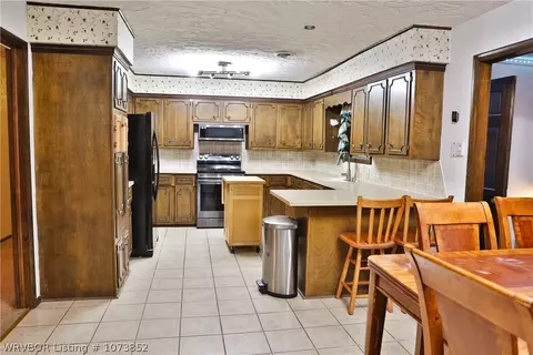 703 Ellis Loop, Pocola, OK 74902 photo 4