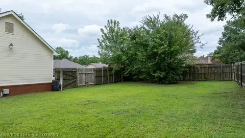 Exterior - 1003 J Cir, Barling, AR 72923 photo 8 of 16