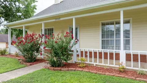 Exterior - 1003 J Cir, Barling, AR 72923 photo 15 of 16