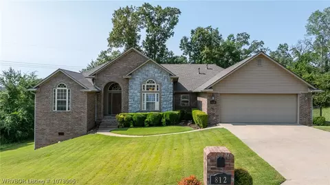 812 Powderhorn Cir, Van Buren, AR 72956
