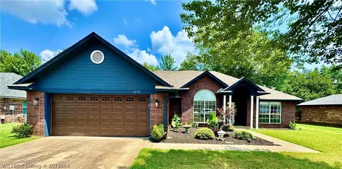 1070 Crooked Creek Rd, Greenwood, AR 72936