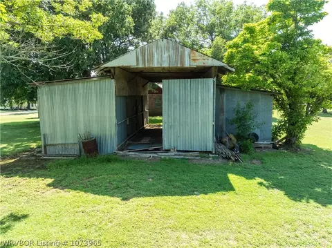 802 S 5th St, Bonanza, AR 72916 photo 40