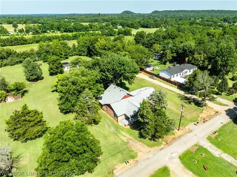 802 S 5th St, Bonanza, AR 72916 photo 33