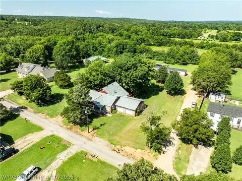 802 S 5th St, Bonanza, AR 72916 photo 32