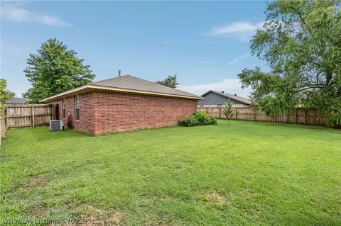Exterior - 105 Commanche Loop, Roland, OK 74954 photo 4 of 4