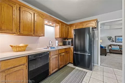 Kitchen - 105 Commanche Loop, Roland, OK 74954 photo 1 of 1